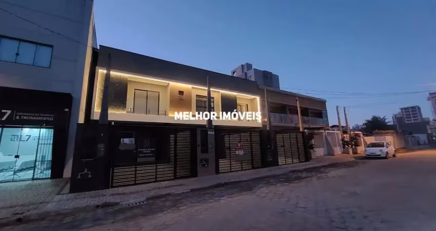 Violetas - casa sobrado à venda com 03 dormitórios sendo uma suíte, localizado no bairro morretes de itapema.