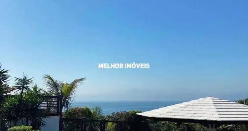 Casa alto padrão á venda localizada na praia do estaleirinho em balneário camboriú