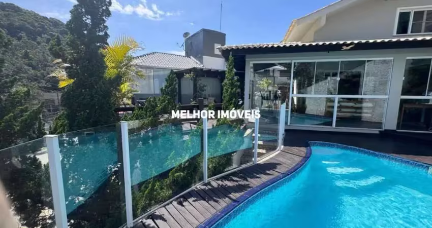 Residencial Ariribá - Casa a venda no Condomínio Ariribá com 04 Dormitórios em Balneário Camboriú