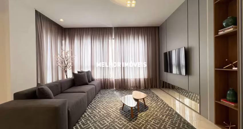 Apartamento á venda mobiliado e equipado com 3 suítes, 2 vagas localizado em região excelente em balneário camboriú