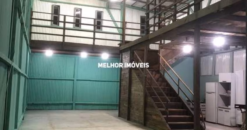 Oportunidade para Investidores - Terreno com 02 Galpões alugados em Balneário Piçarras.