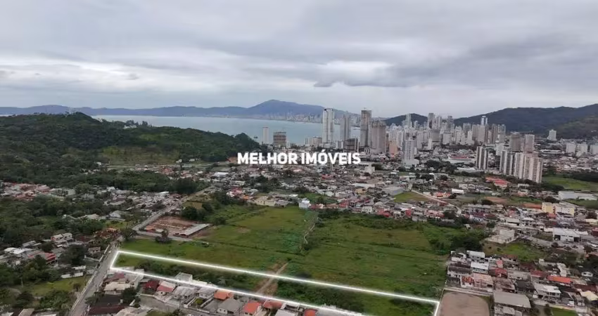 Terreno à venda na Rua 900, Meia Praia, Itapema