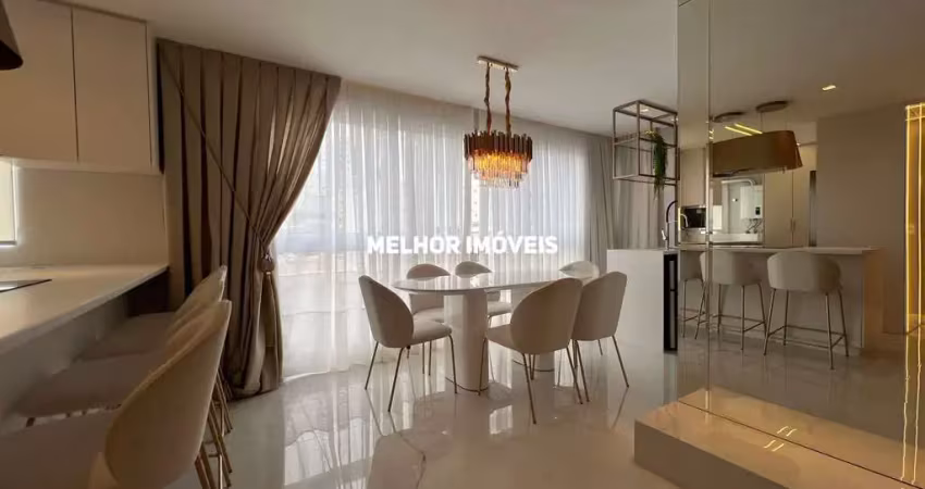 Porto di bari - locação anual apartamento finamente mobiliado e equipado com 2 vagas de garagem localizado no centro de balneário camboriú