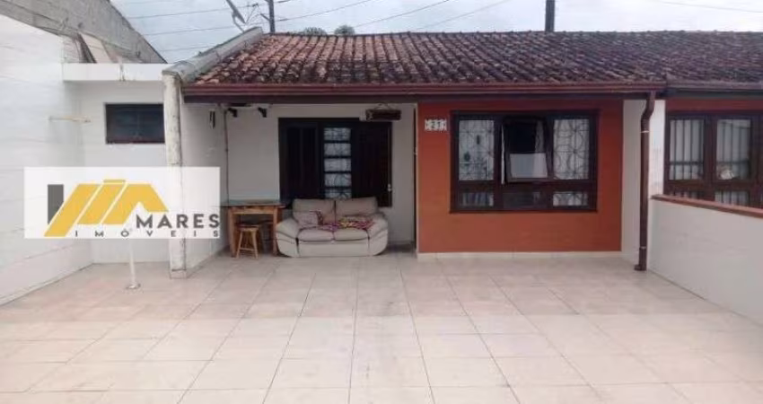 Casa à venda no bairro Praia de Leste - Pontal do Paraná/PR