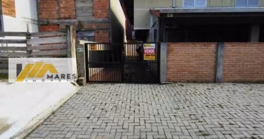 Sobrado à venda no bairro Balneário Itapuã - Pontal do Paraná/PR