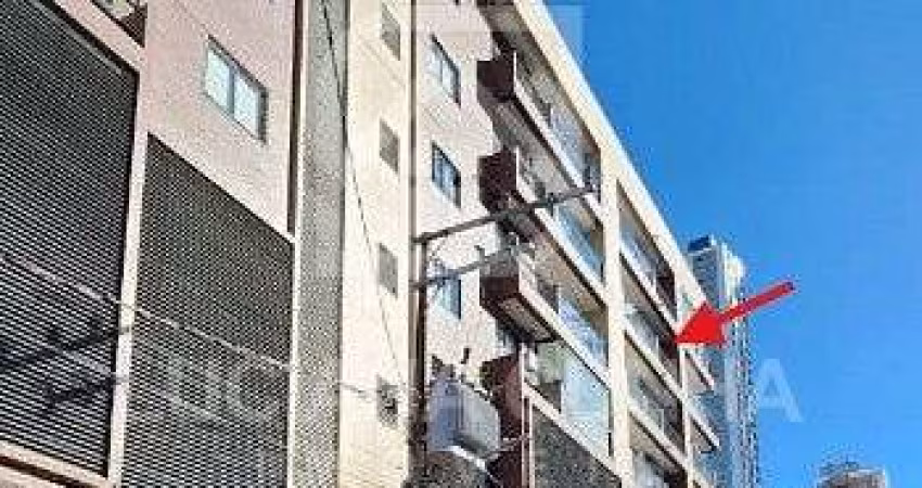 APARTAMENTO 1 DORMITÓRIO COM 70 m²