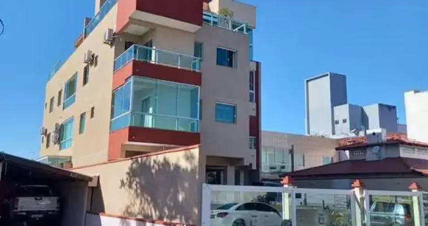 Cobertura duplex com 3 quartos localizado no centro de itapoá, bairro itapema do norte  apenas 300 metros do mar.
