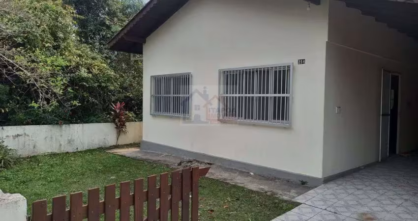 Exclusivo - Casa sozinha no lote a 250 metros da Praia