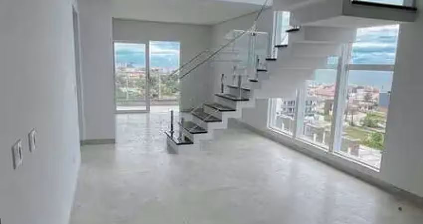 Cobertura duplex - 4 dormitórios, 2 suítes. 250 metros da praia. balneário volta ao mundo.
