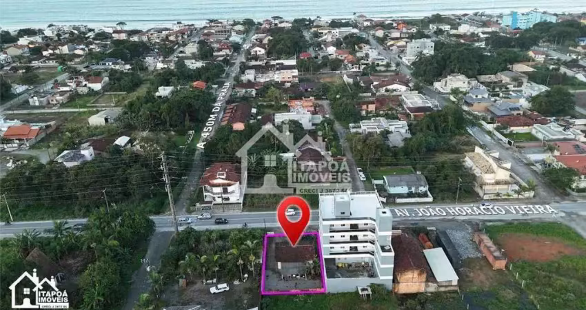 Casa em localização comercial, na avenida joão horácio vieira, no centro- itapoá