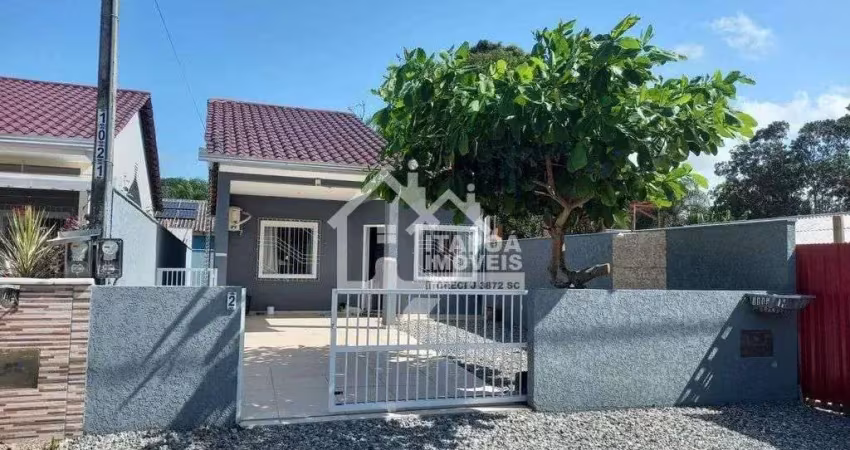 Linda casa no balneário paese a apenas 900 metros da praia