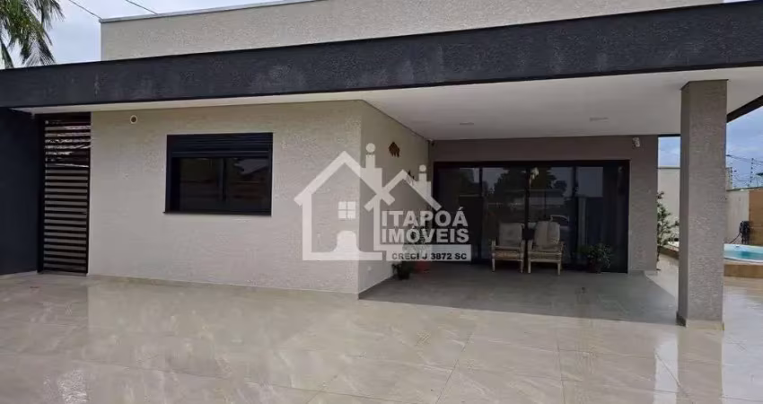Casa de alto padrão em itapema do norte a 600 metros do mar