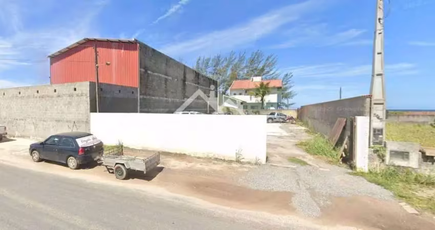 Terreno comercial quadra mar poucos passos da areia