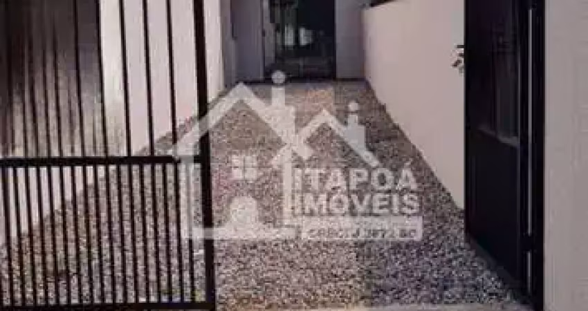Casa com 1 suite + 1 quarto, churrasqueira no baln. são josé - itapoá sc.