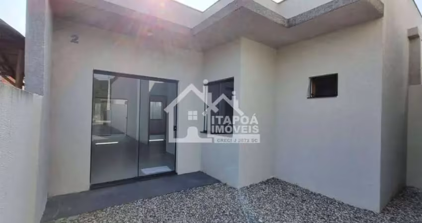 Casa geminada c/ 1 suite + 1 quarto, churrasqueira, baln. são josé em itapoá sc.