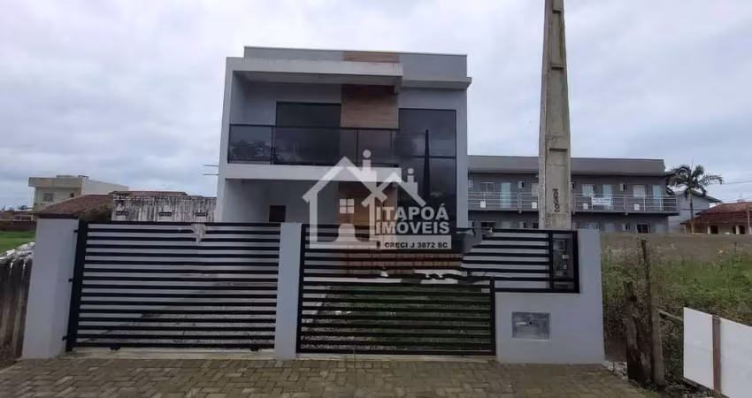 Sobrado 3 dormitorios sendo 1 suite, área de churrasqueira