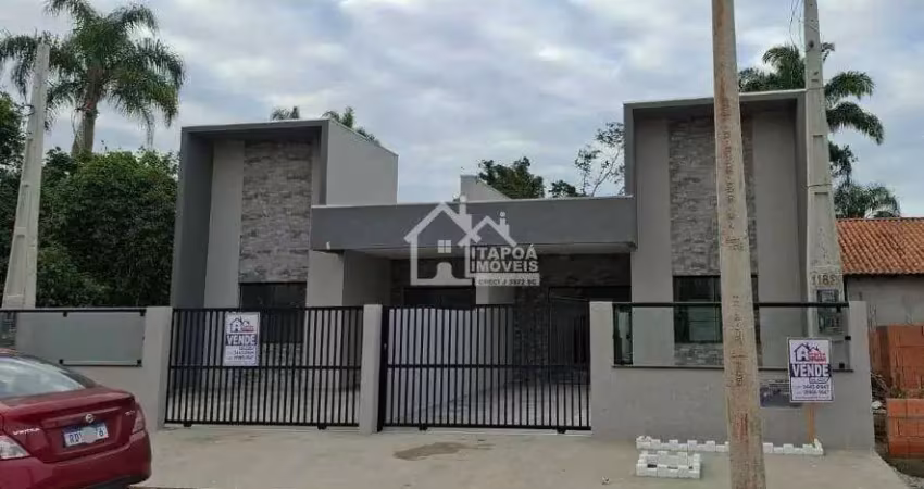 Casa com 3 quartos, 1 suíte,  balneário ipacaray, 1100 metros do mar