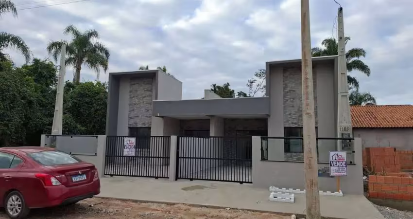 Casa com 3 quartos, 1 suíte, balneário ipacaray, 1100 metros do mar
