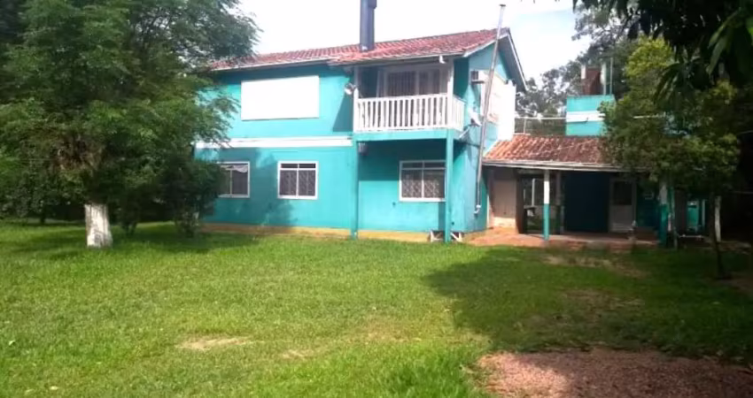 Imperdível Sítio à Venda em Porto Alegre-RS, Bairro Lami! 4 Quartos, 1 Suíte, 2 Salas, 3 Banheiros, 2 Vagas, 20.000m².