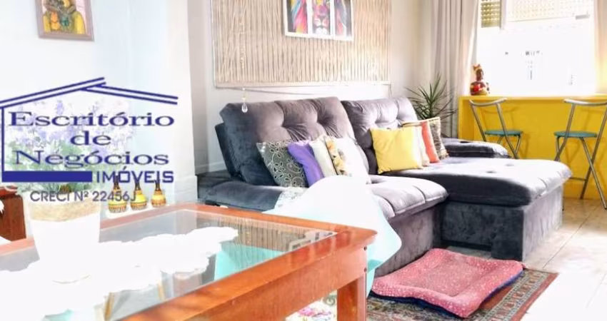 Imperdível: Casa à venda em Porto Alegre-RS, Vila Nova! 3 quartos, 1 suíte, 2 salas, 2 banheiros, 2 vagas, 204m²!
