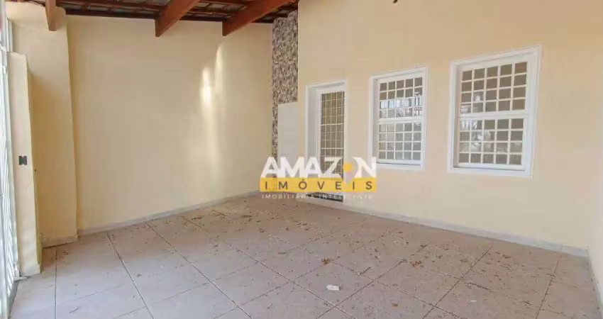 Casa com 3 dormitórios à venda, 95 m² por R$ 490.000,00 - Centro - Taubaté/SP