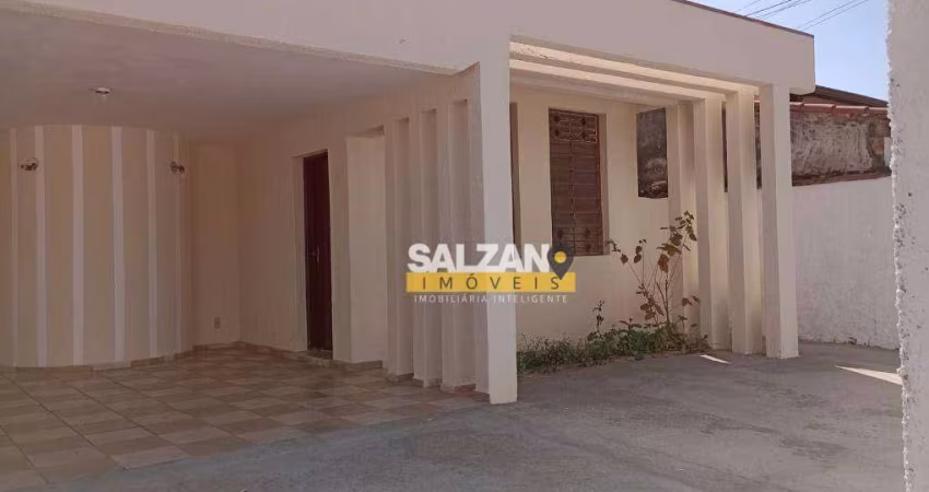 Casa com 3 dormitórios à venda, 193 m² por R$ 636.000 - Vila Resende - Caçapava/SP