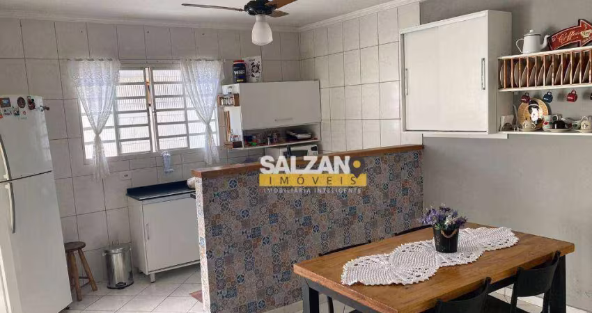 Casa com 2 dormitórios à venda, 140 m² por R$ 371.000 - Jardim Ana Rosa - Taubaté/SP