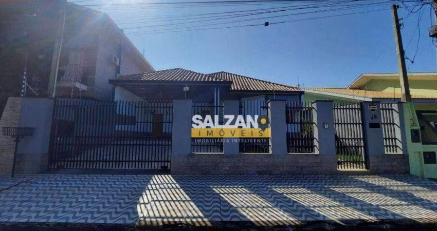 Casa com 3 dormitórios, 250 m² - venda por R$ 1.200.000 ou aluguel por R$ 11.000/mês - Jardim das Nações - Taubaté/SP