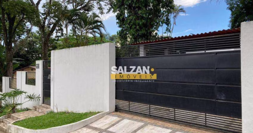 Casa com 9 dormitórios à venda, 470 m² por R$ 2.600.000,00 - Chácaras Cataguá - Taubaté/SP