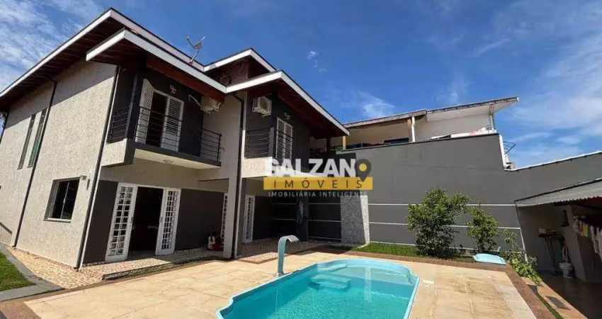 Sobrado com 4 dormitórios à venda, 280 m² por R$ 850.000,00 - Monte Belo - Taubaté/SP