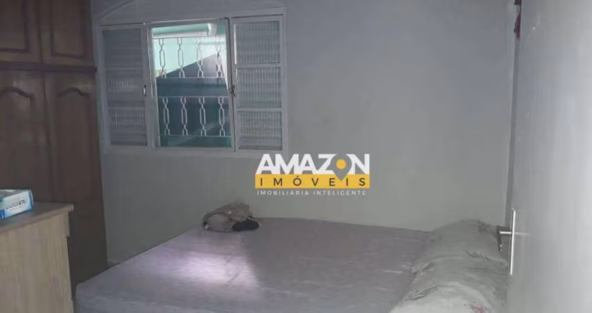 Casa com 3 dormitórios à venda, 240 m² por R$ 430.000,00 - Jardim Gurilândia - Taubaté/SP