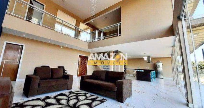 Sobrado com 3 dormitórios à venda, 700 m² por R$ 1.800.000,00 - Itaim - Taubaté/SP