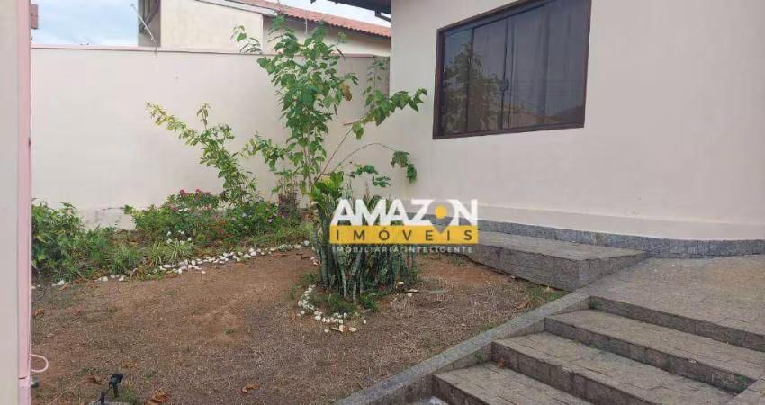Casa com 6 dormitórios, 480 m² - venda por R$ 800.000,00 ou aluguel por R$ 5.200,00/mês - Jardim das Nações - Taubaté/SP