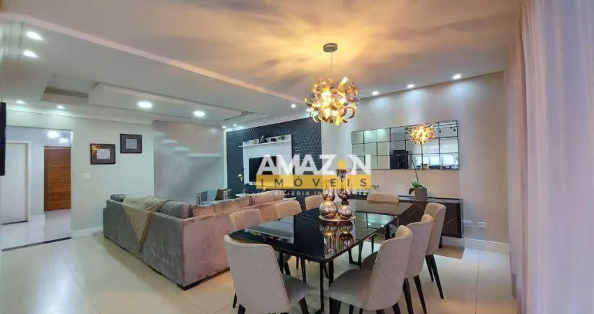 Sobrado com 4 dormitórios à venda, 282 m² por R$ 1.700.000,00 - Campos Do Conde - Tremembé/SP