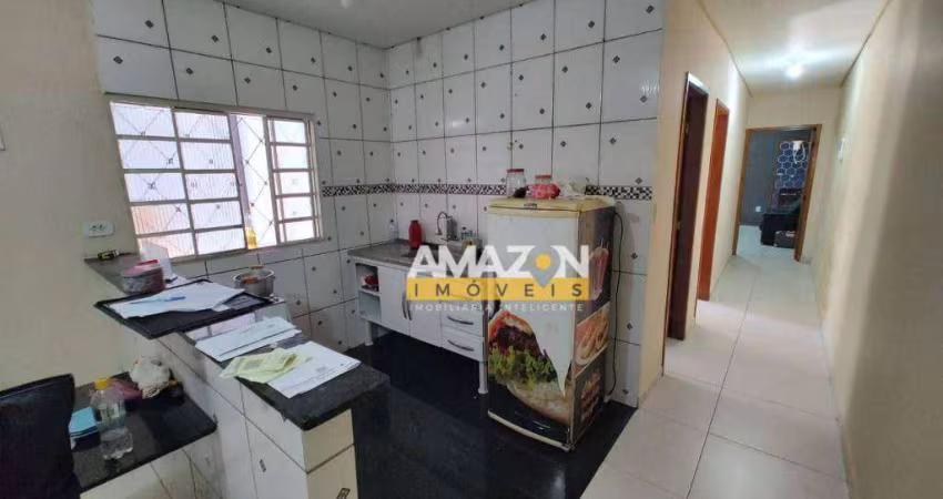 Casa com 2 dormitórios à venda, 123 m² por R$ 400.000,00 - Jardim Gurilândia - Taubaté/SP