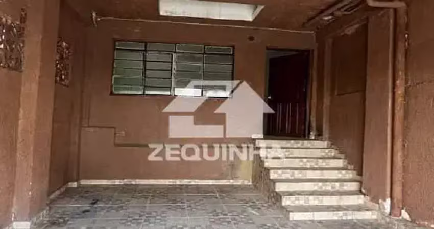 Casa com 4 quartos para alugar em Jaguaré, São Paulo 