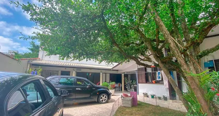 Casa à venda no bairro nações em balneário camboriú