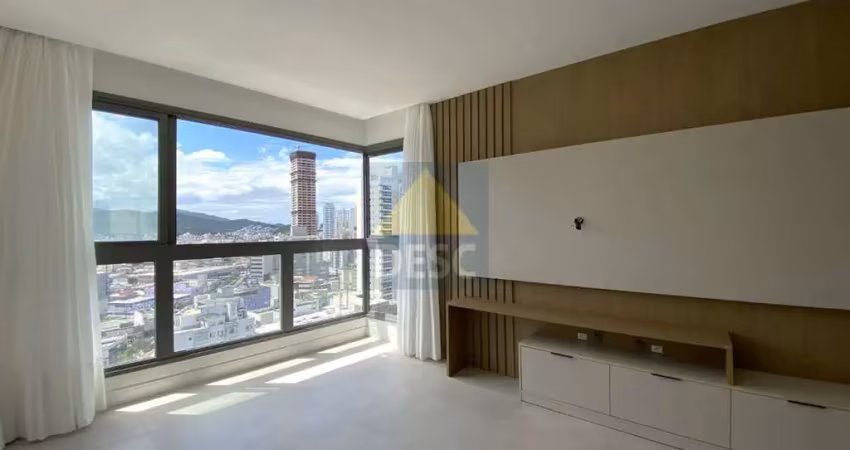 Apartamento semi mobiliado à venda no Ed. Home Square no Centro de Balneário Camboriú