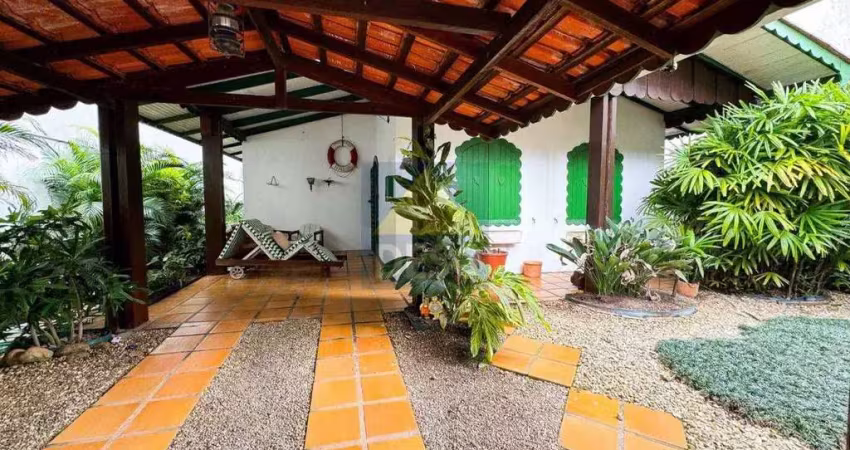 Casa de 03 dormitórios à venda no centro de balneário camboriú