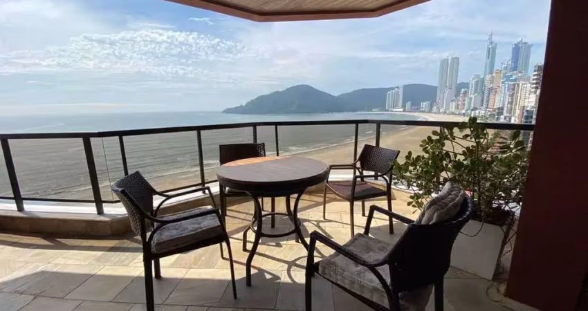 Apartamento frente mar mobiliado para locação anual no edifício oceanic