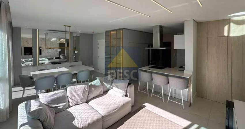 Apartamento mobiliado com 4 dormitórios à venda no Solar di Capri Residence em Balneário Camboriú