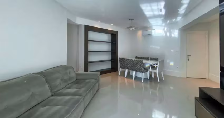 Apartamento quadra mar com 3 suítes para locação no ed. grand royale em balneário camboriú