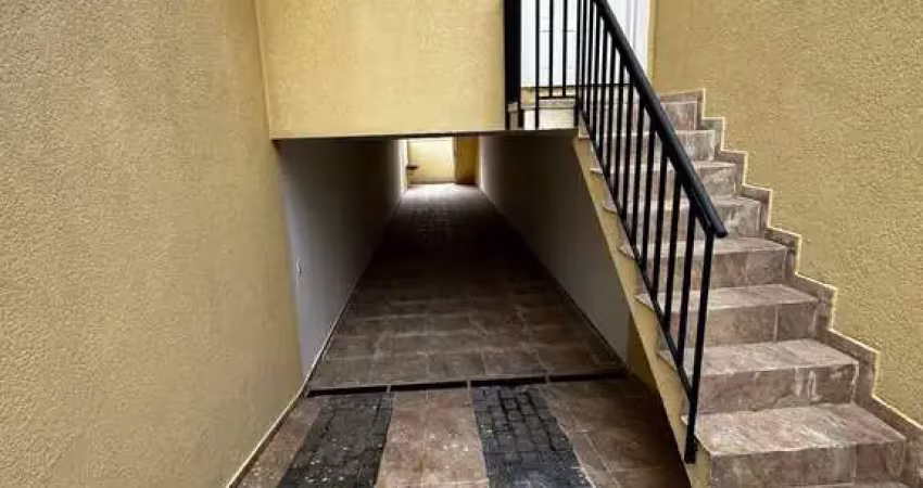 Casa com 3 quartos à venda na Rua Olímpio Nogueira, Jardim Ester Yolanda, São Paulo