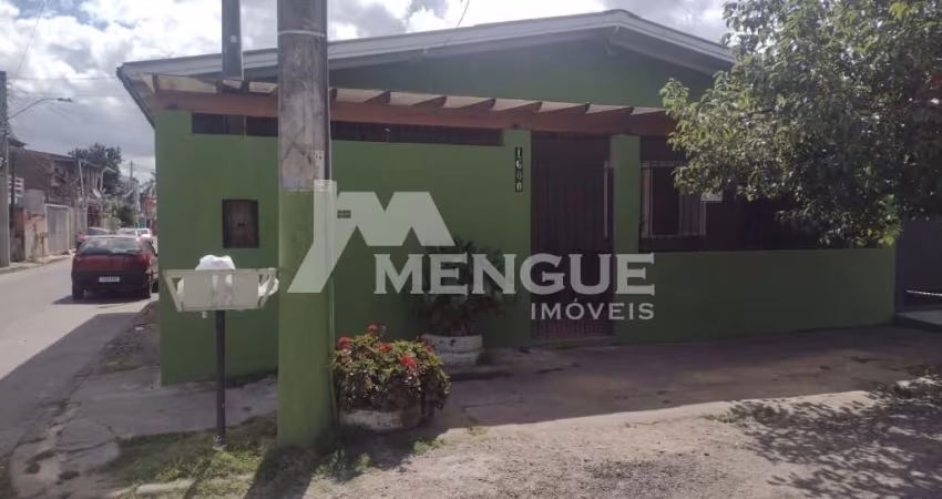 Casa com 2 quartos à venda na Vinte Um de Abril, 1600, Sarandi, Porto Alegre