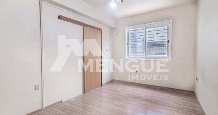 Apartamento com 5 quartos à venda na Avenida Berlim, 867, São Geraldo, Porto Alegre