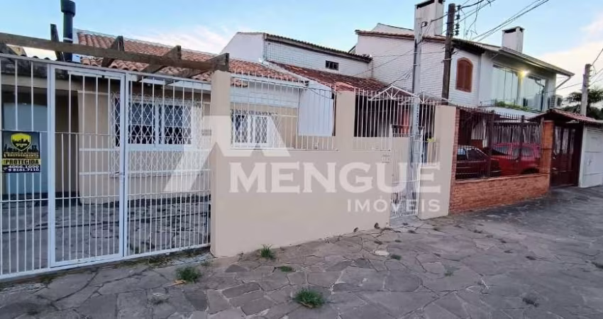 Casa com 2 quartos à venda na Rua Pedro Waine, 176, Santa Maria Goretti, Porto Alegre