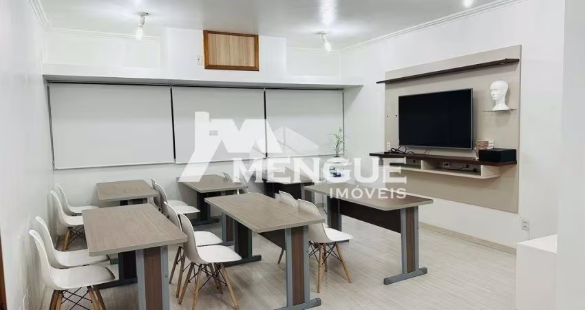 Sala comercial com 1 sala para alugar na Rua Itapeva, 90, Passo da Areia, Porto Alegre