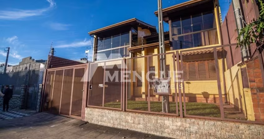 Casa com 4 quartos à venda na Rua Ricalde Marques, 205, Jardim São Pedro, Porto Alegre