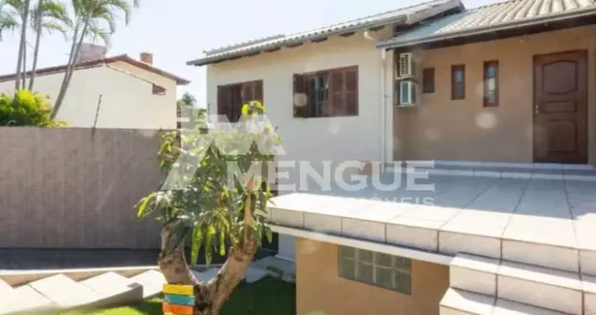 Casa com 3 quartos à venda na Rua Doutor Osvaldo Degrazia, 320, Parque Santa Fé, Porto Alegre