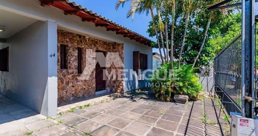 Casa com 3 quartos à venda na Rua Rodrigo da Silva Pontes, 44, Sarandi, Porto Alegre